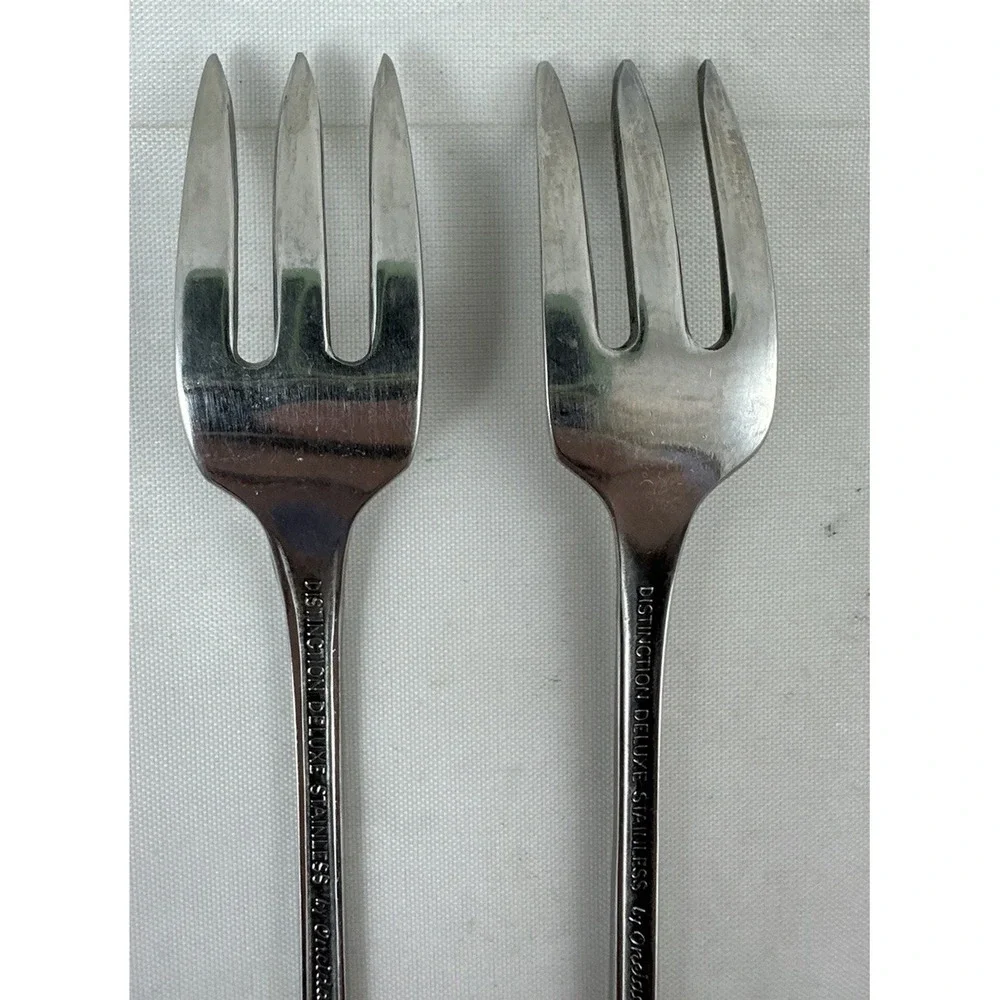 Oneida Distinction Deluxe HH Kennet Square Pickle Appetizer Relish Cocktail Fork